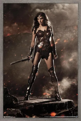 Trends International DC Comics Movie Batman v Superman - Wonder Woman Wall Poster, 22.4L x 14.7W, Barnwood Framed Version Versión enmarcada Barnwood