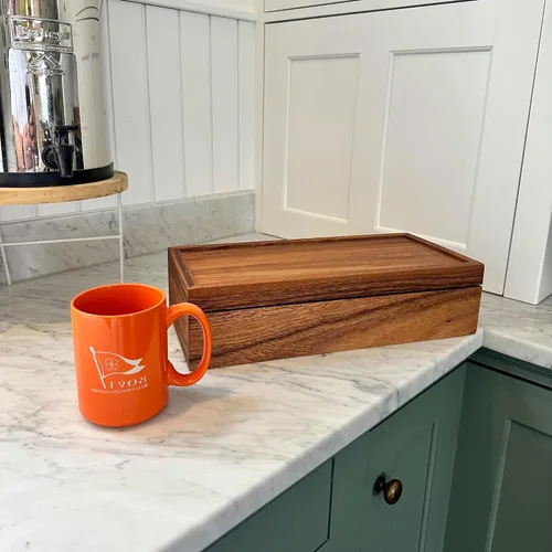 Vista 5 de Ironwood Gourmet Caja de té de madera de acacia, rectangular XL, con 10 compartimentos Store & Display Tea Bag Collections Beautiful Acacia Wood